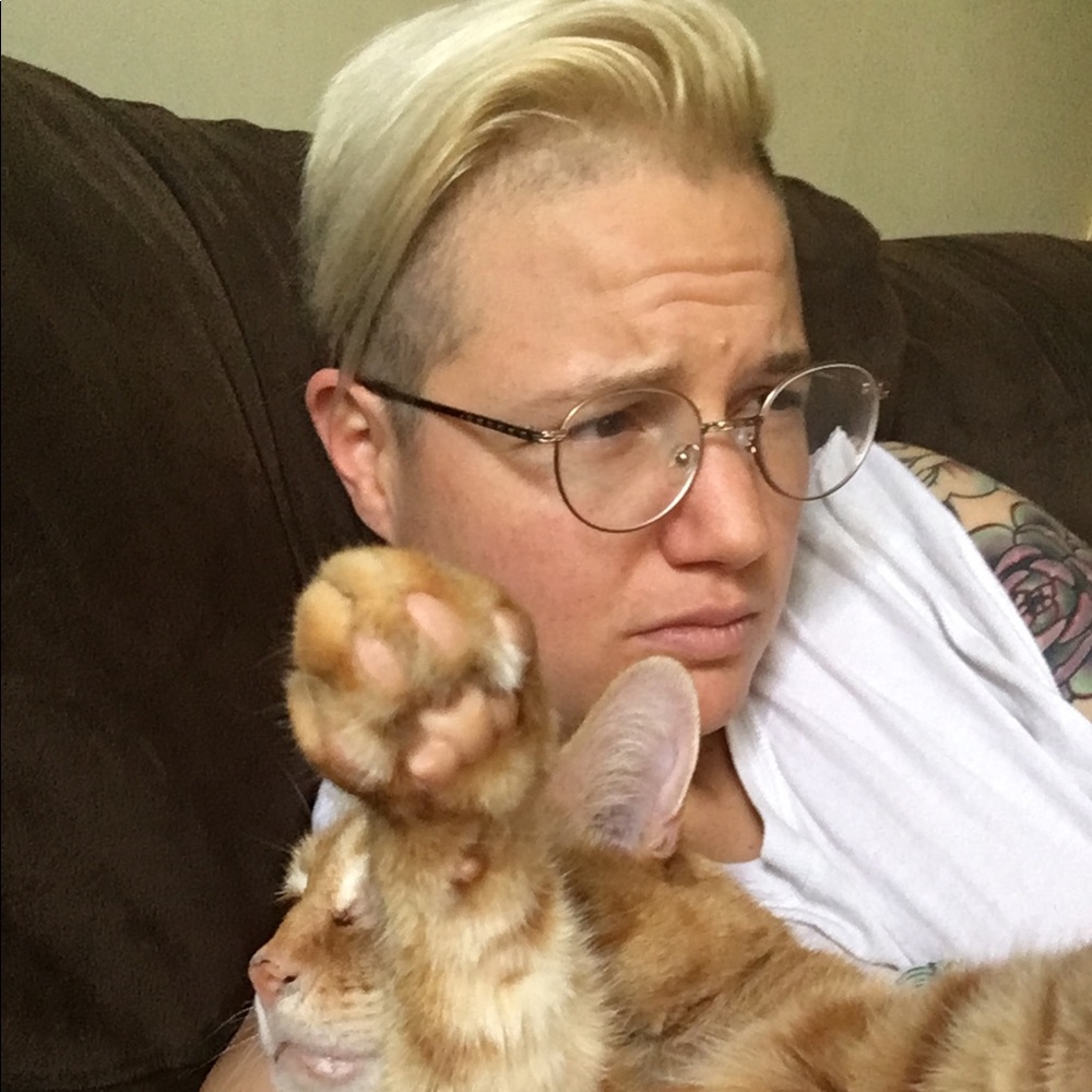 Meet your Posher, Lisa